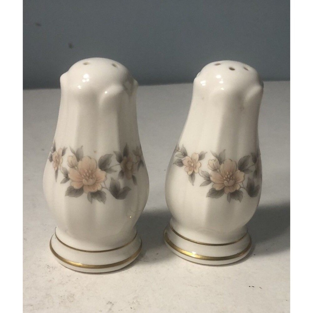 Vintage Noritake  China Salt & Pepper Shakers Fairview Made In Japan Fine China